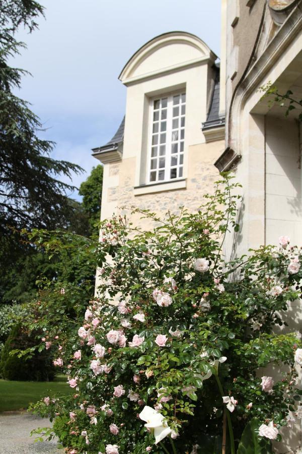 Chateau Du Bois De La Noe Bouaye Exterior photo