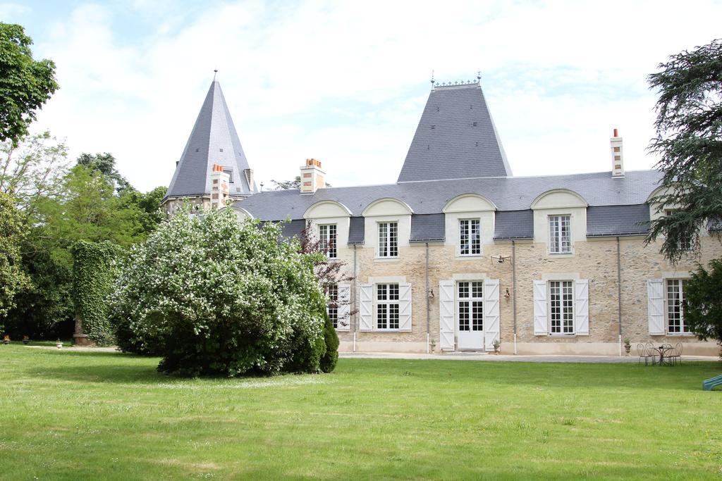 Chateau Du Bois De La Noe Bouaye Exterior photo